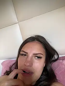 Snapshot of gaucha5 chatting on December 5, 9:34 pm gaucha5 online show from December 5, 9:34 pm