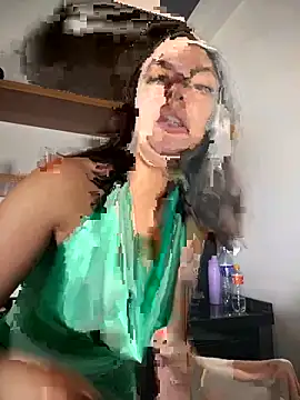 Snapshot of gaucha5 chatting on December 15, 3:51 pm gaucha5 online show from December 15, 3:51 pm