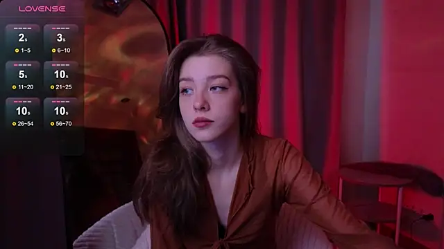 Snapshot of AstraMist chatting on October 24, 7:40 am AstraMist online show from October 24, 7:40 am