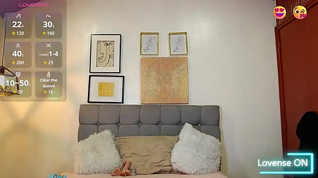  naomi s online show from February 8, 1:53 pm