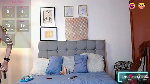  naomi s online show from February 18, 1:29 pm