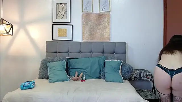  naomi s online show from March 30, 1:45 pm