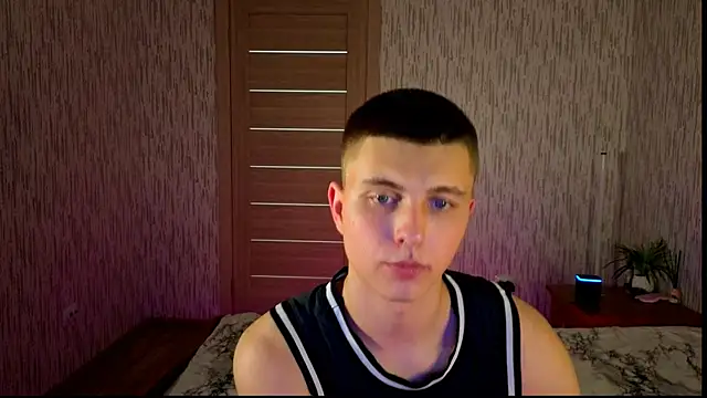 Snapshot of Denisx444 chatting on October 20, 3:01 pm Denisx444 online show from October 20, 3:01 pm