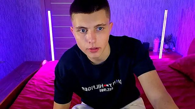 Denisx444 online show from October 24, 10:09 pm