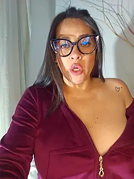 Nicoleefaith  online show from November 21, 7:46 pm