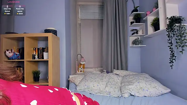 Snapshot of AntonettaTarring chatting on October 21, 6:57 am AntonettaTarring online show from October 21, 6:57 am