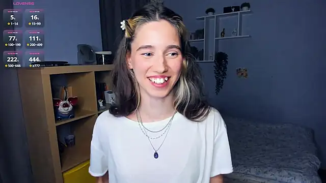 Snapshot of AntonettaTarring chatting on September 24, 10:11 am AntonettaTarring online show from September 24, 10:11 am