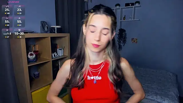 Snapshot of AntonettaTarring chatting on September 20, 7:24 am AntonettaTarring online show from September 20, 7:24 am