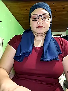 zulaija masih online show from September 18, 1:52 am