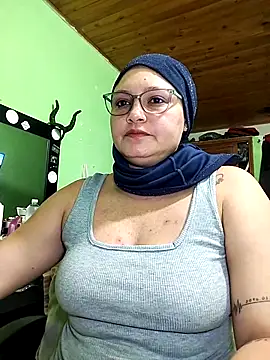 zulaija masih online show from September 23, 1:23 am