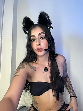 sharlot24 online show from April 5, 5:25 am