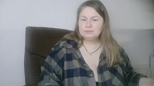 Snapshot of MartaXLove chatting on November 23, 12:48 pm MartaXLove online show from November 23, 12:48 pm