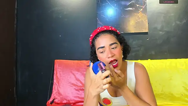 Snapshot of charlotte_dante212 chatting on July 3, 2:34 pm charlotte dante212 online show from July 3, 2:34 pm