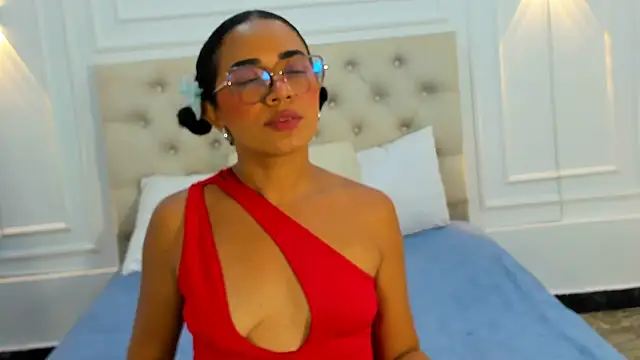 Snapshot of charlotte_dante212 chatting on September 23, 9:00 pm charlotte dante212 online show from September 23, 9:00 pm