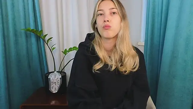 AngelicRice online show from September 13, 11:10 am