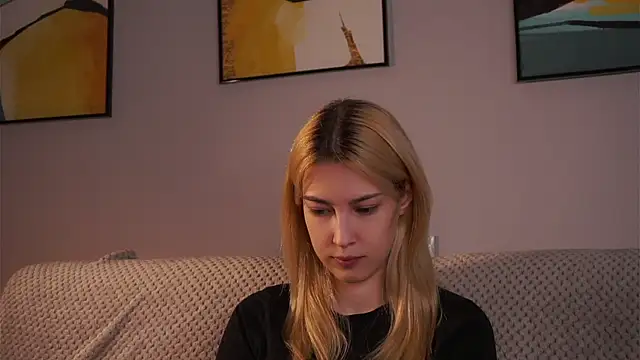 AngelicRice online show from April 3, 1:17 pm