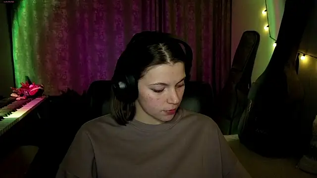 CutieAnny online show from March 23, 8:08 pm