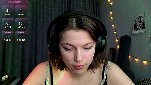 CutieAnny online show from February 4, 8:42 am