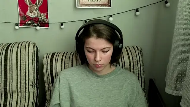 CutieAnny online show from January 13, 6:17 am