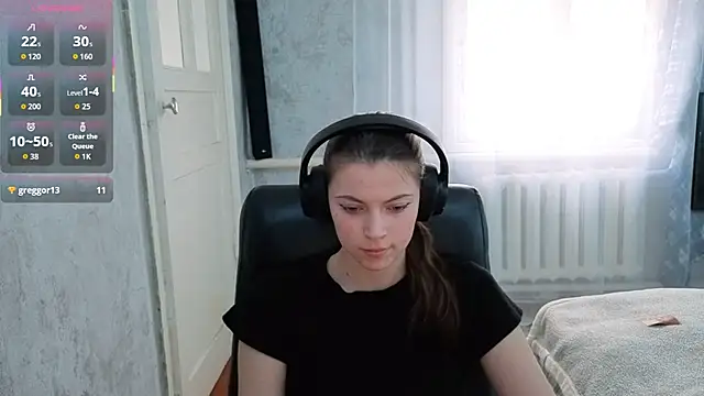 CutieAnny online show from December 3, 4:57 am