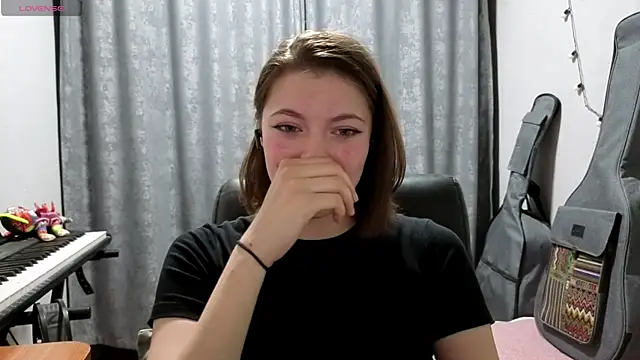 CutieAnny online show from May 16, 9:47 pm