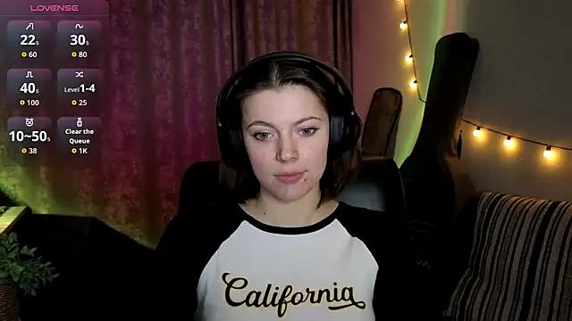 CutieAnny online show from February 26, 8:09 pm