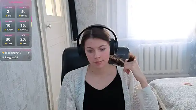 CutieAnny online show from December 1, 4:35 am