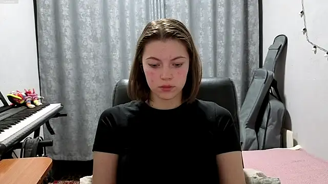 CutieAnny online show from May 14, 8:28 pm