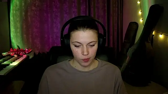 CutieAnny online show from March 26, 8:51 pm