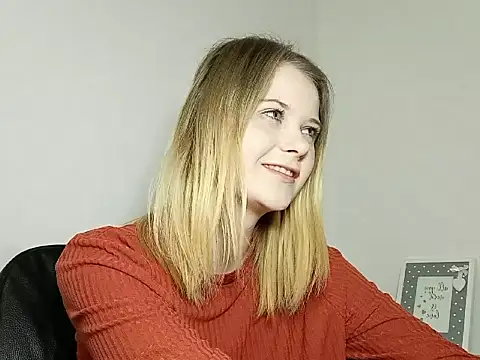 Snapshot of LydiaYoung chatting on September 29, 6:13 pm LydiaYoung online show from September 29, 6:13 pm