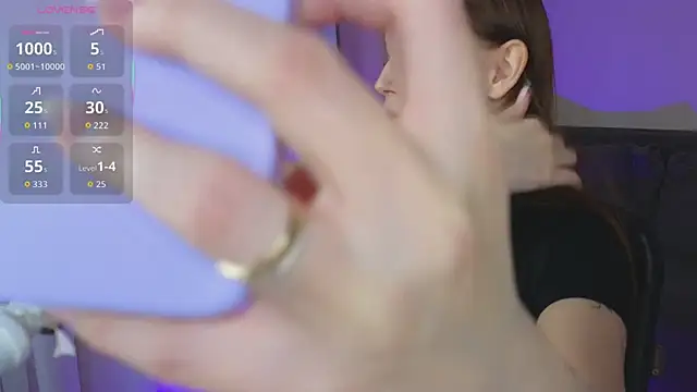 HoneyLace  online show from January 17, 1:37 pm