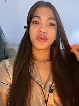 Snapshot of CassieSommereux chatting on October 14, 6:19 pm CassieSommereux online show from October 14, 6:19 pm