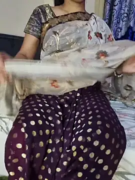 hot spicey online show from April 23, 5:36 pm