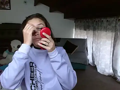 Skylovershot online show from November 11, 1:28 pm