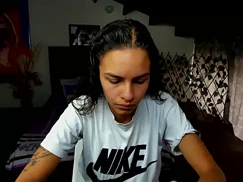 Skylovershot online show from December 2, 1:35 pm