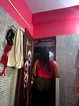 Snapshot of V-Hot-Sweti chatting on November 9, 10:41 am V-Hot-Sweti online show from November 9, 10:41 am