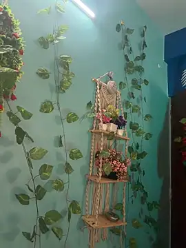 V-Hot-Sweti online show from April 15, 4:44 pm