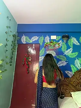 V-Hot-Sweti online show from June 4, 5:28 pm