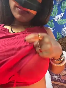 Snapshot of V-Hot-Sweti chatting on November 17, 4:22 pm V-Hot-Sweti online show from November 17, 4:22 pm