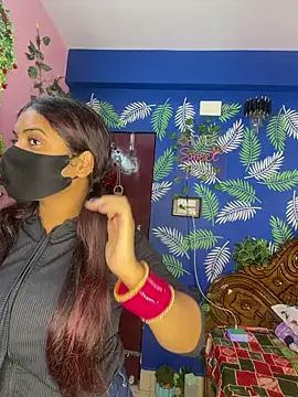 V-Hot-Sweti online show from February 4, 7:03 am