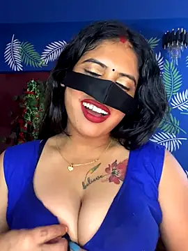 Snapshot of V-Hot-Sweti chatting on November 20, 8:42 pm V-Hot-Sweti online show from November 20, 8:42 pm