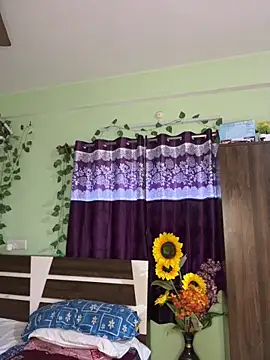 V-Hot-Sweti online show from September 24, 1:13 am