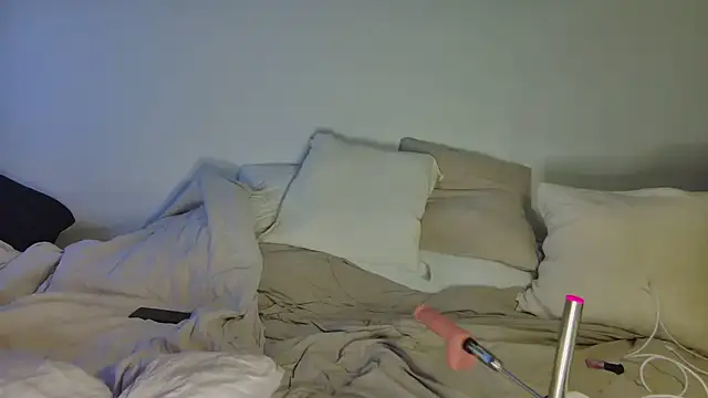 Horny mom40 online show from October 10, 8:42 pm