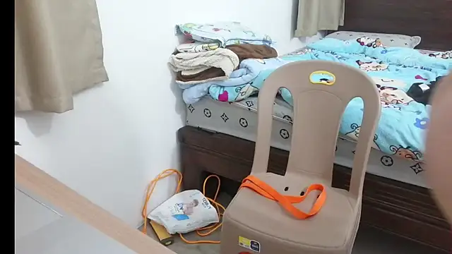 Snapshot of Sza_0515 chatting on February 20, 10:50 am Sza 0515 online show from February 20, 10:50 am