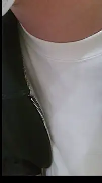 Snapshot of Sza_0515 chatting on February 1, 12:14 pm Sza 0515 online show from February 1, 12:14 pm