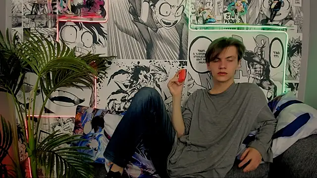 Snapshot of OttoWilliams chatting on October 9, 3:56 pm OttoWilliams online show from October 9, 3:56 pm