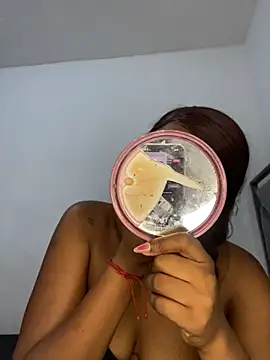 zaracollins01 online show from June 24, 4:44 am