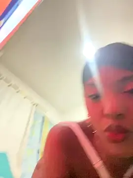 Snapshot of zaracollins01 chatting on September 18, 4:26 am zaracollins01 online show from September 18, 4:26 am