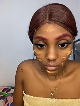 zaracollins01 online show from May 13, 8:38 pm