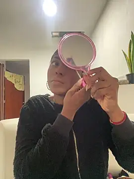 Snapshot of zaracollins01 chatting on September 20, 3:17 pm zaracollins01 online show from September 20, 3:17 pm